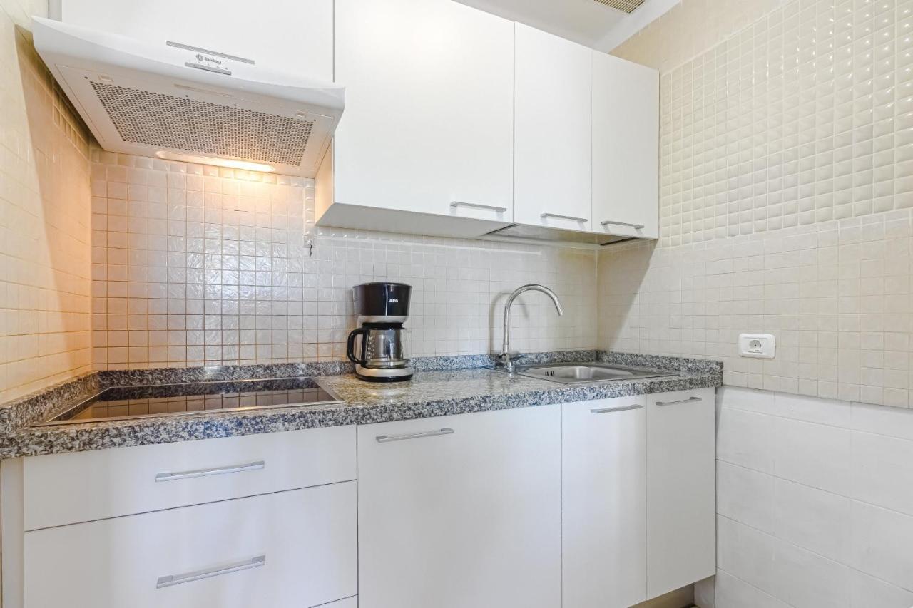 Fantastic Large Studio In Front Of Beach Heated Pool Wifi Arona  Bagian luar foto
