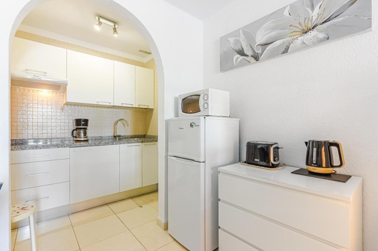 Fantastic Large Studio In Front Of Beach Heated Pool Wifi Arona  Bagian luar foto