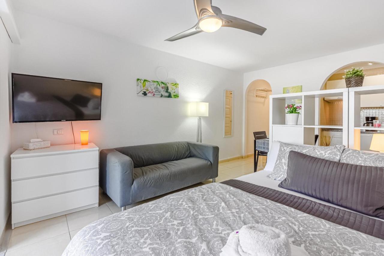 Fantastic Large Studio In Front Of Beach Heated Pool Wifi Arona  Bagian luar foto